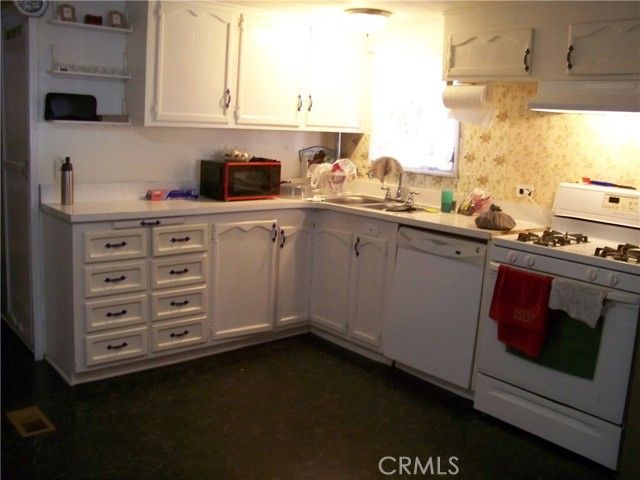 661 San Juan, Hemet, CA 92543