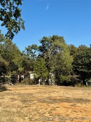 10730 Wisteria Lane, Kingston, OK 73439