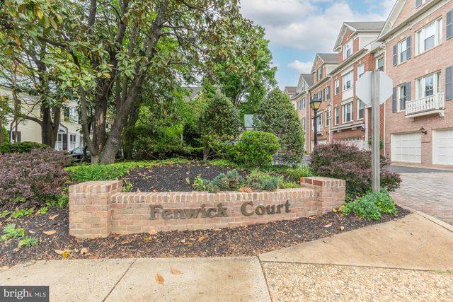 2310 N VAN BUREN CT N, Arlington, VA 22205