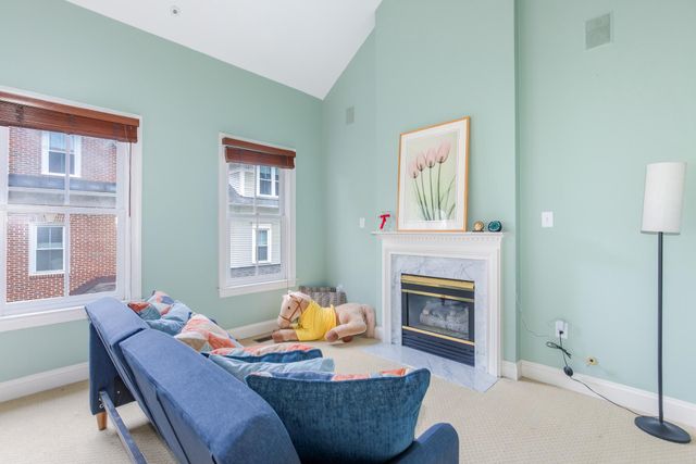 2310 N VAN BUREN CT N, Arlington, VA 22205