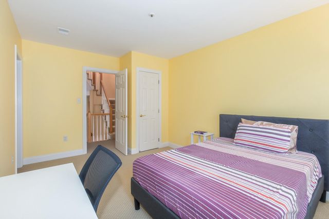 2310 N VAN BUREN CT N, Arlington, VA 22205