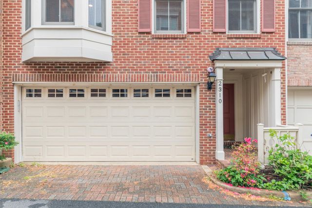 2310 N VAN BUREN CT N, Arlington, VA 22205