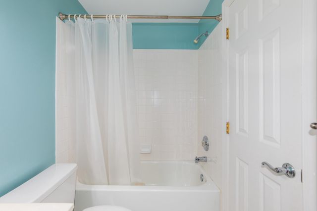 2310 N VAN BUREN CT N, Arlington, VA 22205
