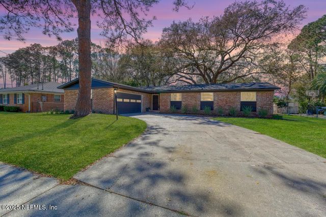 9520 PICKWICK Drive, Jacksonville, FL 32257