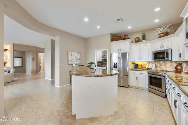 2233 W STONEWALL Drive, Anthem, AZ 85086