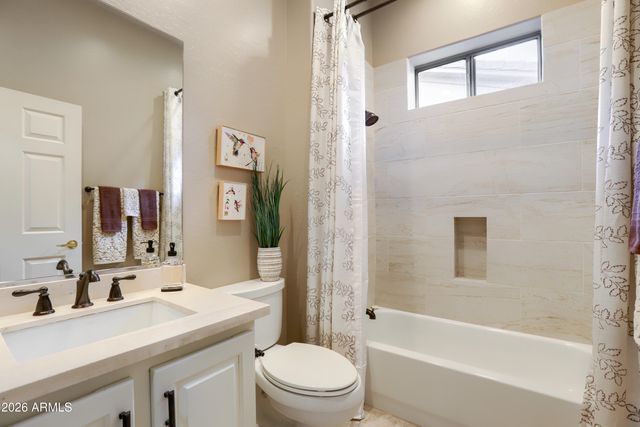 2233 W STONEWALL Drive, Anthem, AZ 85086