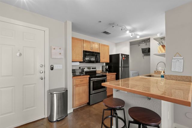 5111 Manett Street 103, Dallas, TX 75206