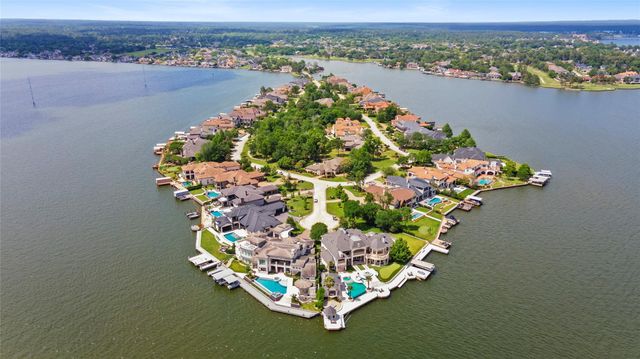 54 Benthaven W, Montgomery, TX 77356