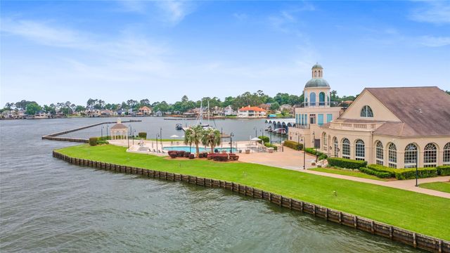 54 Benthaven W, Montgomery, TX 77356
