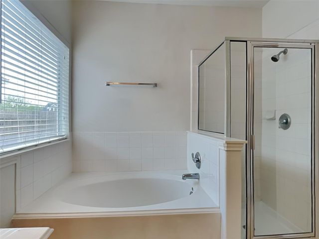 1052 Shadow Glenn Drive, Conroe, TX 77301