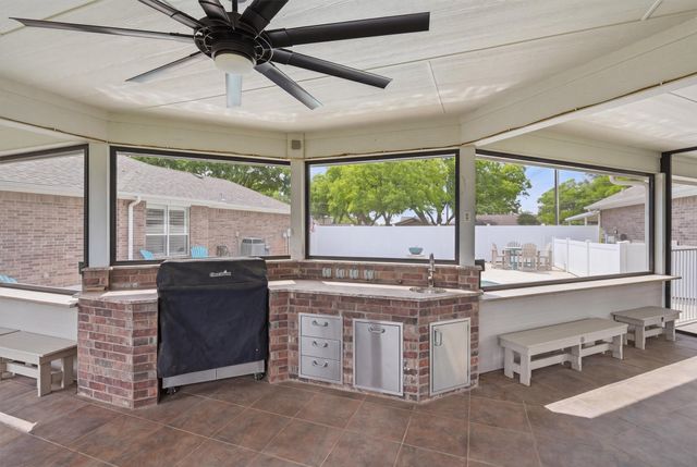 412 Mercury Court, Granbury, TX 76049
