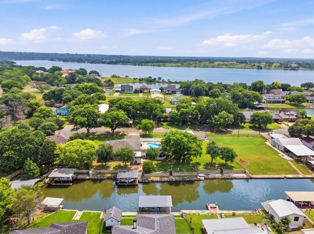 412 Mercury Court, Granbury, TX 76049