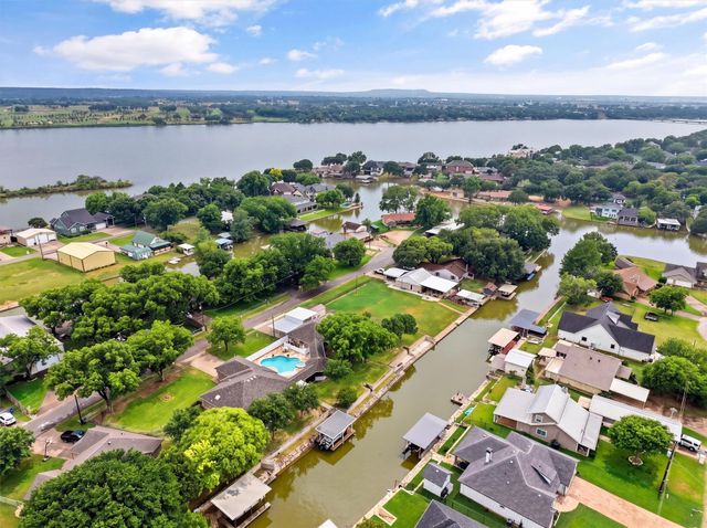 412 Mercury Court, Granbury, TX 76049