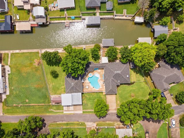 412 Mercury Court, Granbury, TX 76049
