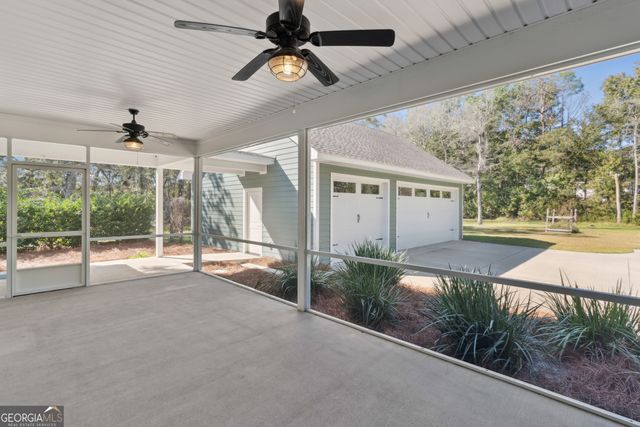 191 Maiden Creek Drive, Waverly, GA 31565