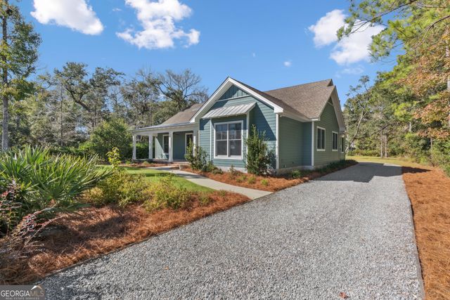 191 Maiden Creek Drive, Waverly, GA 31565