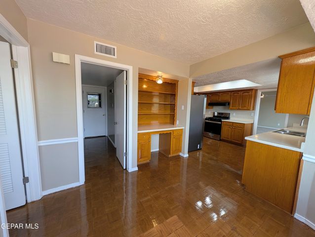 612 SOMERSET Drive, El Paso, TX 79912