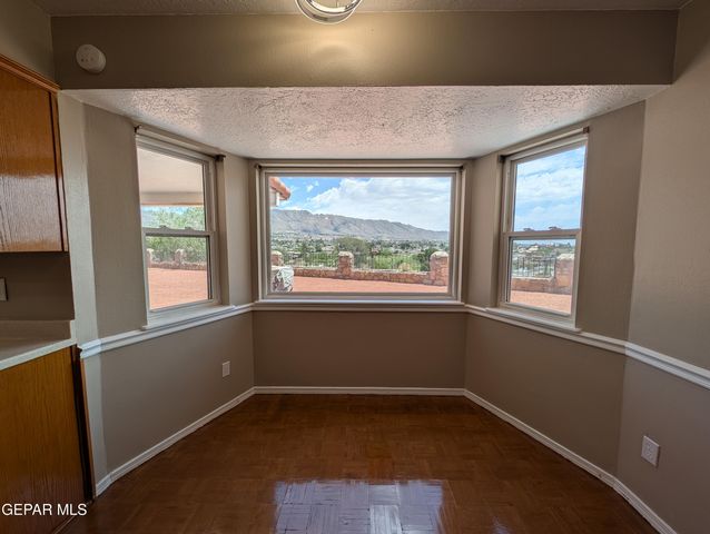 612 SOMERSET Drive, El Paso, TX 79912
