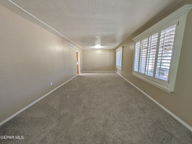 612 SOMERSET Drive, El Paso, TX 79912