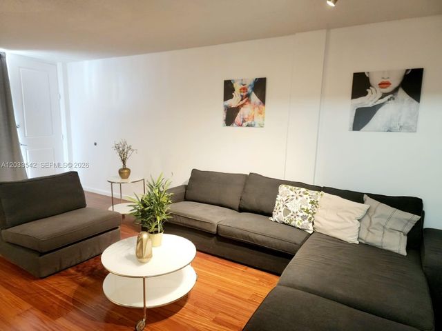 1100 Alton Rd 3C, Miami Beach, FL 33139