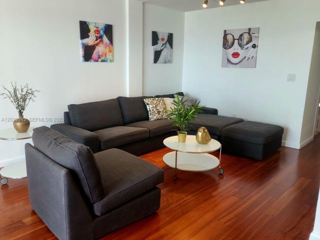 1100 Alton Rd 3C, Miami Beach, FL 33139