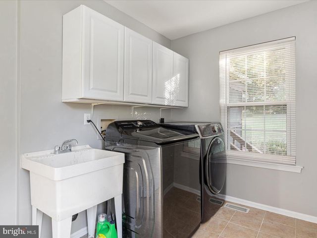 130 MINOR RD, Sterling, VA 20165