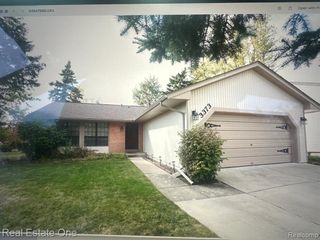 3373 Auburn Drive, Troy, MI 48083