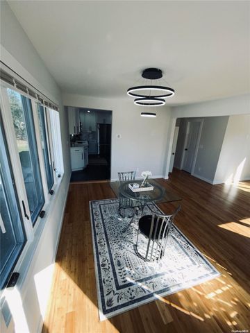 135 Westchester Ave, West Babylon, NY 11704