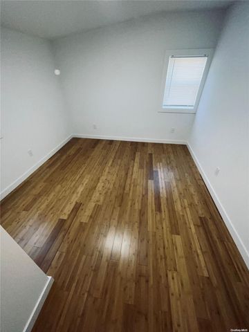 135 Westchester Ave, West Babylon, NY 11704