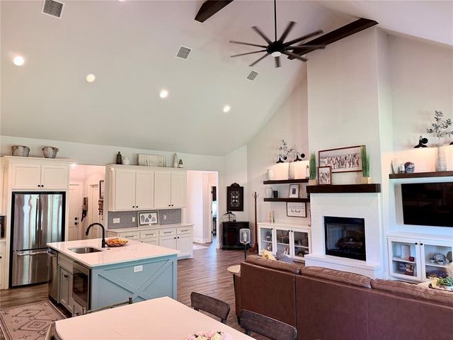 3223 Spyglass Drive, Purcell, OK 73080