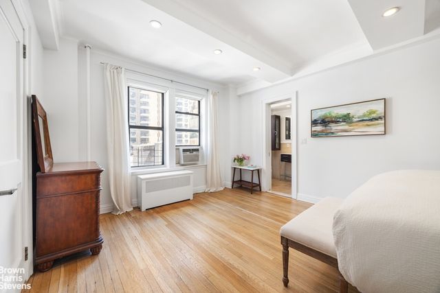 17 W 64TH Street 8EF, New York City, NY 10023