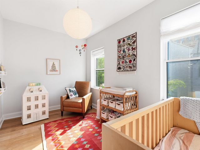 25 CRESCENT AVE, Jc, Bergen-lafayett, NJ 07304