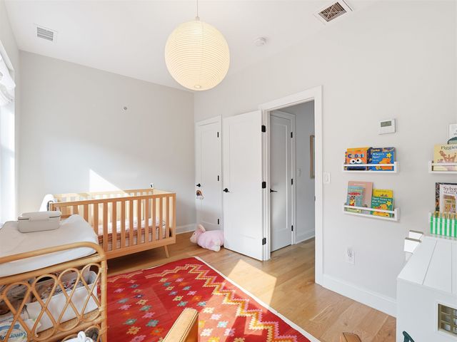 25 CRESCENT AVE, Jc, Bergen-lafayett, NJ 07304