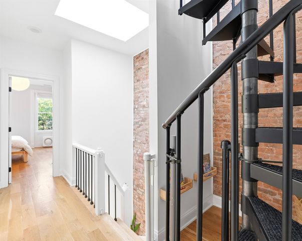 25 CRESCENT AVE, Jc, Bergen-lafayett, NJ 07304