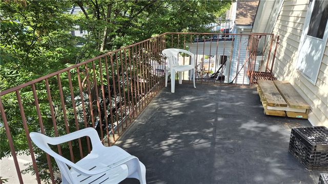 95 Adelaide Avenue 3, Providence, RI 02907