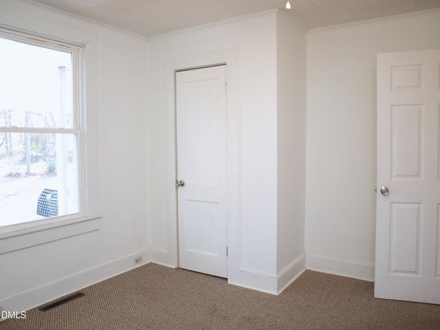 336 Vicksboro Road, Henderson, NC 27536