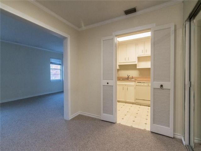 4311 Cole Avenue 111, Dallas, TX 75205
