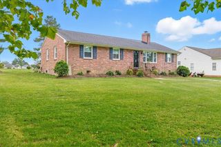 22319 Oakley Dr, North Dinwiddie, VA 23803