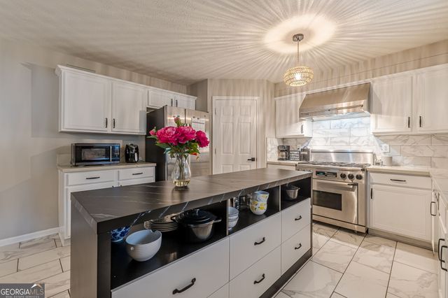 9620 Carolina Drive, Jonesboro, GA 30238