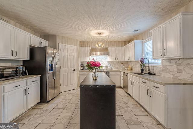 9620 Carolina Drive, Jonesboro, GA 30238