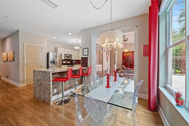 11070 Minneapolis Dr, Cooper City, FL 33026