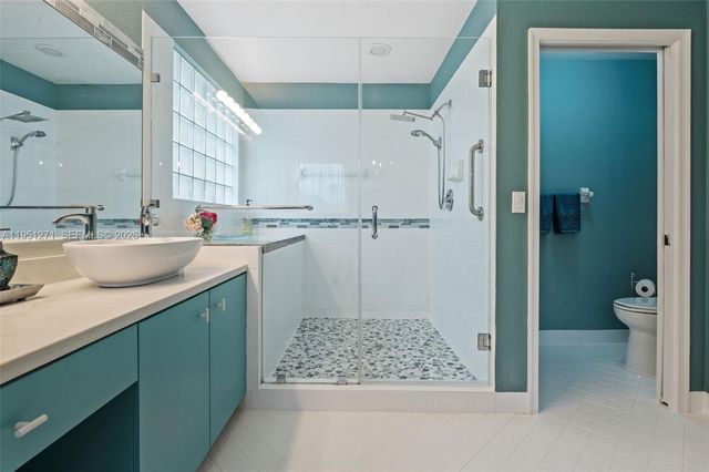 11070 Minneapolis Dr, Cooper City, FL 33026