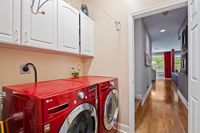 11070 Minneapolis Dr, Cooper City, FL 33026