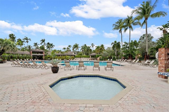 11070 Minneapolis Dr, Cooper City, FL 33026