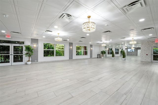 11070 Minneapolis Dr, Cooper City, FL 33026