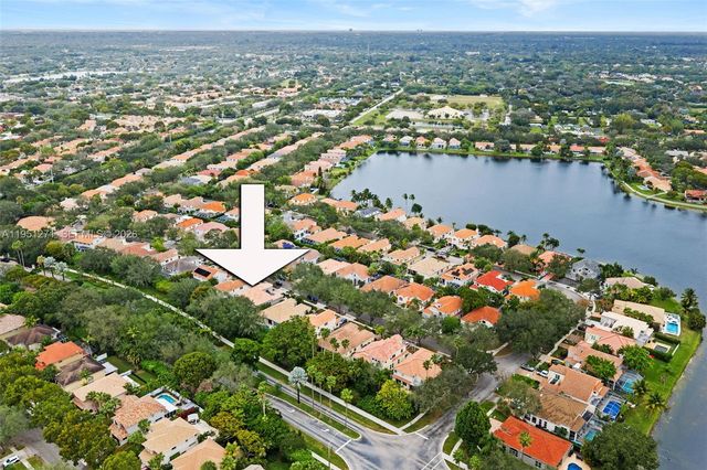 11070 Minneapolis Dr, Cooper City, FL 33026