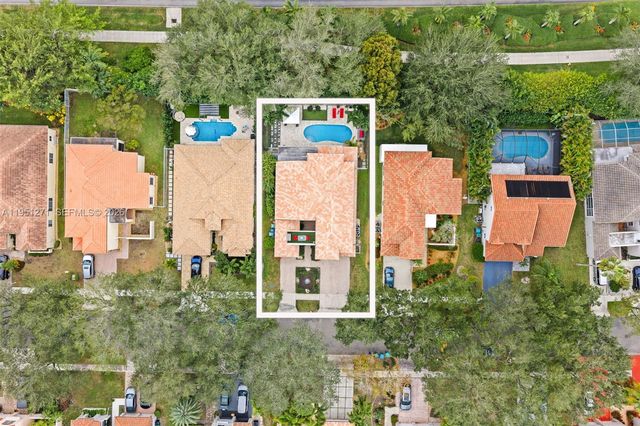 11070 Minneapolis Dr, Cooper City, FL 33026