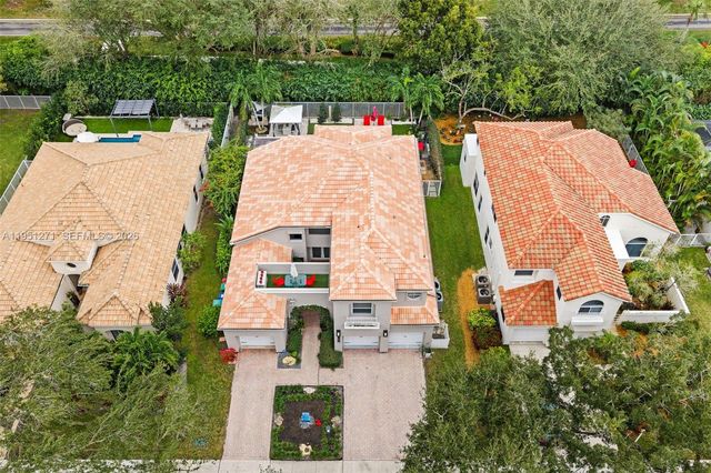 11070 Minneapolis Dr, Cooper City, FL 33026