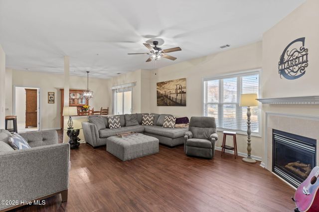 3810 River Front Place Unit 102, Wilmington, NC 28412