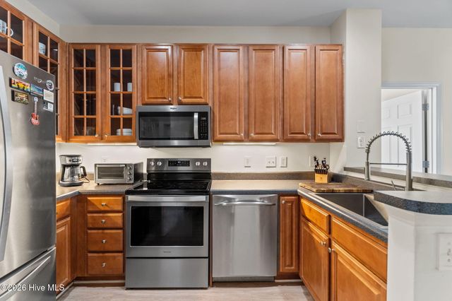 3810 River Front Place Unit 102, Wilmington, NC 28412